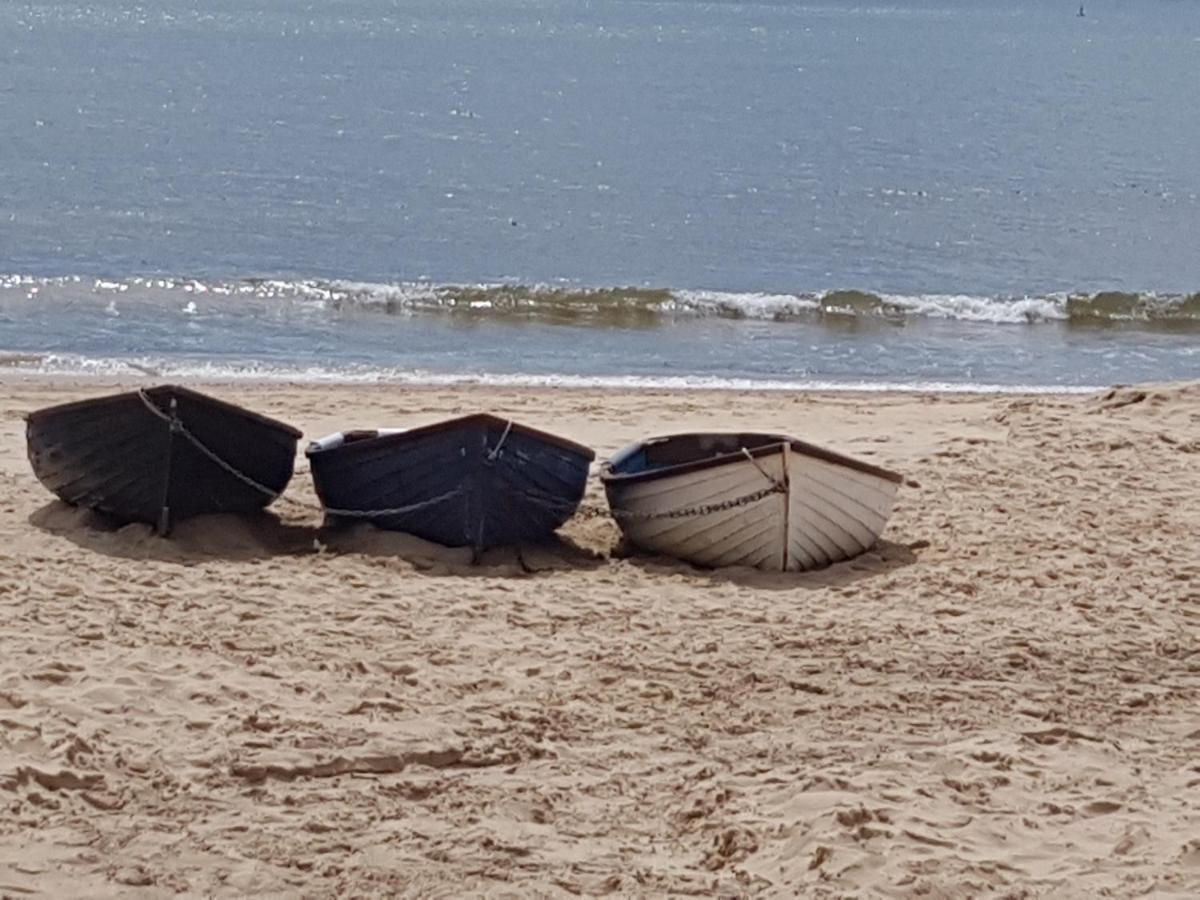 Lovely 2 Bedroom Flat Wifi Close To The Beach Bournemouth Exterior photo