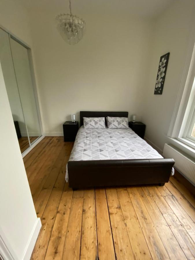 Lovely 2 Bedroom Flat Wifi Close To The Beach Bournemouth Exterior photo