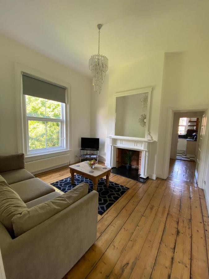 Lovely 2 Bedroom Flat Wifi Close To The Beach Bournemouth Exterior photo